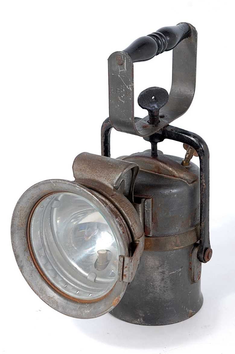 Lot 46 - BR(M) Railway hand lamp, as issued by The...