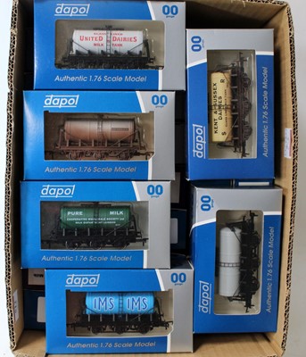 Lot 512 - 27 Dapol tank wagons, good mix (M-BM)