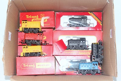 Lot 536 - 8 Triang and Hornby 0-4-0 dock shunters, 1x TC...