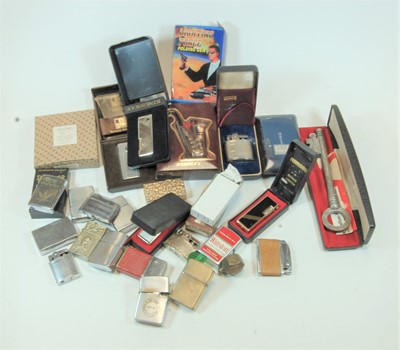 Lot 264 - A collection of assorted pocket cigarette...