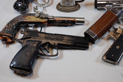 Lot 288 - A boxed Piezo electric butane gas match pistol...