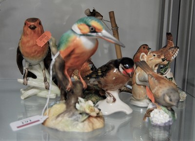 Lot 161 - A collection of assorted bird and animal...
