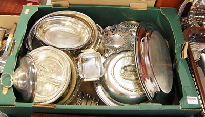 Lot 224 - A box of miscellaneous silver plated wares, to...