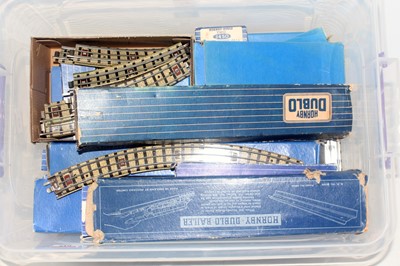 Lot 618 - Hornby Dublo 3 - rail track.  95% is (E) and...