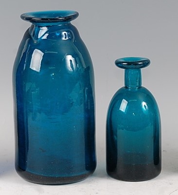 Lot 62 - George Elliott (1933-1998) - a turquoise art...