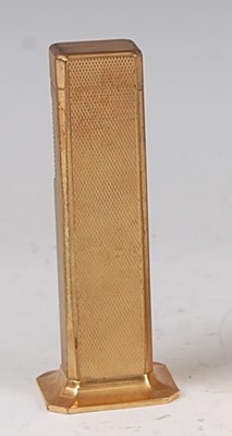 Lot 191 - A Dunhill gilt metal 'Tallboy' table lighter, ...