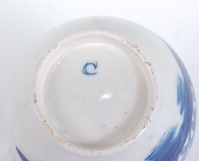 Lot 1051 - A Caughley porcelain sparrow-beak cream jug,...