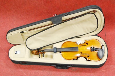 Lot 125 - A modern Palatino violin, having two-piece...