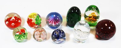 Lot 206 - A collection of ten modern glass paperweights