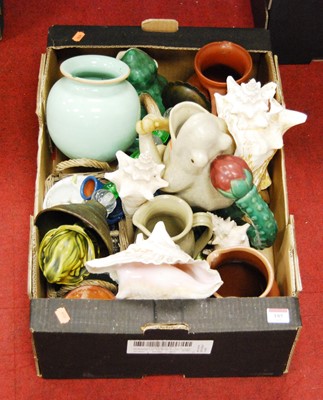 Lot 185 - A box of miscellaneous items, to include conch...
