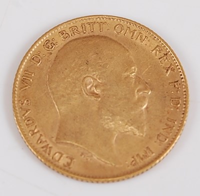 Lot 2252 - Great Britain, 1910 gold half sovereign,...