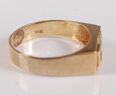 Lot 2514 - A yellow metal rectangular signet ring, the...