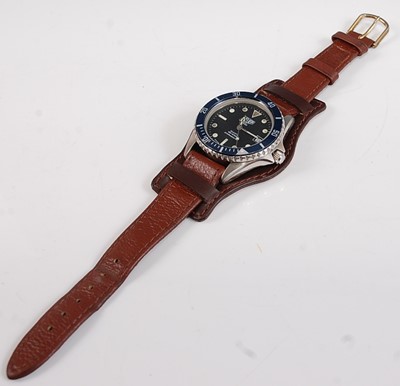 Lot 2521 - A Gents stainless steel Heuer 1000...