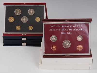 Lot 2075 - The Royal Mint, a collection of six proof coin...