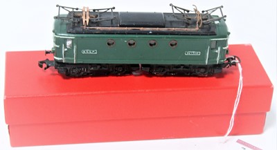 Lot 746 - Two HOrnby-acHO electric locos, both with a...