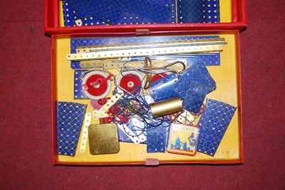 Lot 137 - Two Meccano blue/gold outfits, No. 5 1938...