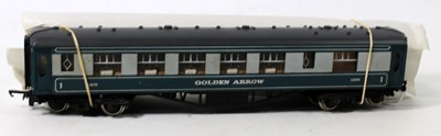 Lot 734 - Two Wrenn BR blue/grey Pullman coaches: Golden...