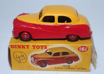 Lot 1950 - A Dinky Toys No. 161 Austin Somerset saloon...