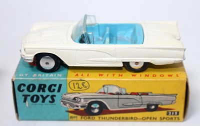 Lot 1620 - A Corgi Toys No. 215 Ford Thunderbird Open...