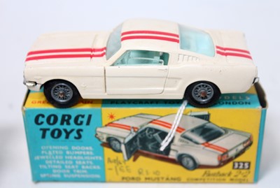 Lot 1623 - A Corgi Toys No. 325 Ford Mustang Fast Back...