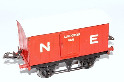 Lot 215 - 1939-41 Hornby Gunpowder Van NE black standard...