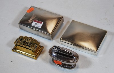 Lot 255 - An engine turned silver table cigarette box, w....