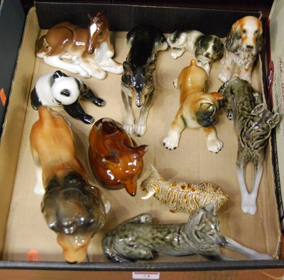 Lot 74 - A  box of mixed porcelain animal figurs to...