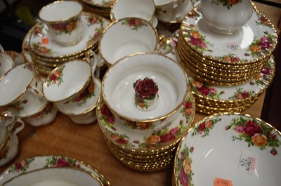 Lot 124 - A Royal Albert Old Country Roses pattern part...