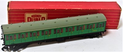 Lot 762 - Hornby Dublo 4082 suburban coach 1st/2nd BR...