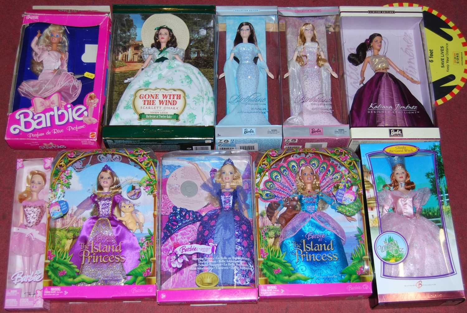 Lot 1401 - A collection of boxed character dolls, largely...