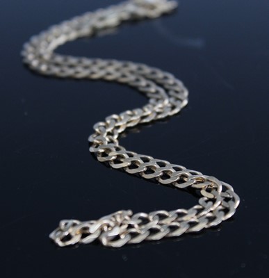 Lot 353 - A 9ct gold flat curb link neck chain, 11.5g,...