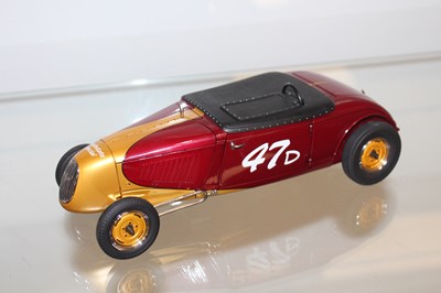 Lot 2561 - A GMP model No. 1802803 1/18 scale model of a...