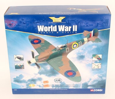 Lot 2587 - A Corgi Aviation Archive model No. AA33903...