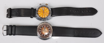 Lot 2696 - A gent's Titoni Cosmo 88 steel cased vintage...