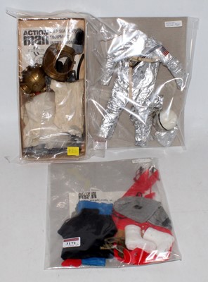 Lot 3171 - A collection of various loose Action Man...