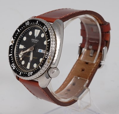 Lot 2710 - A gent's Seiko stainless steel 'Turtle' 150m...
