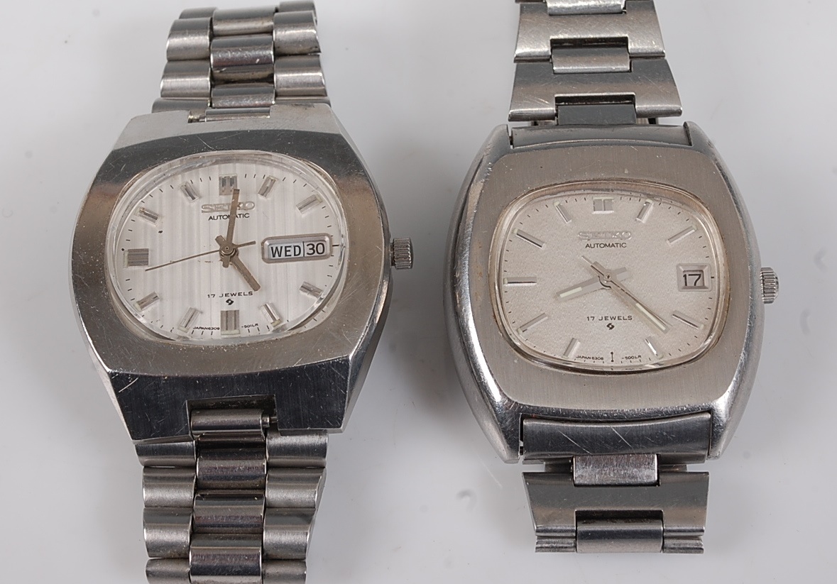 Lot 2712 - A gent's Seiko 6308-500LR steel cased