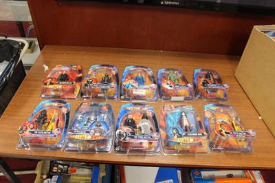 Lot 3189 - 20 various carded/blister packed character...