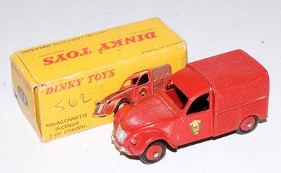 Lot 1995 - A French Dinky Toys No. 25D Citroën 2CV...