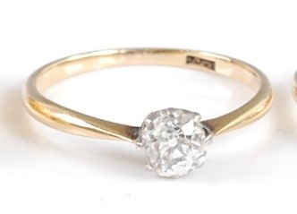 Lot 2663 - An 18ct gold diamond solitaire ring, the eight...