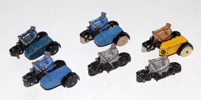 Lot 2018 - Six various loose Dinky Toy motorcycle and...