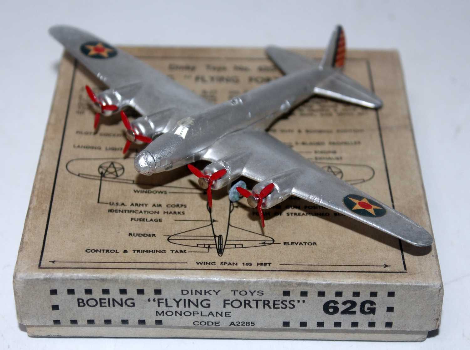 Lot 2031 - A Dinky Toys No. 62G Boeing Flying Fortress...