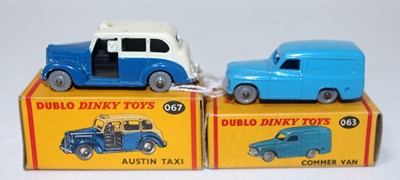 Lot 2039 - A 00 Dinky Toys boxed diecast group to include...