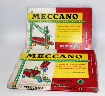 Lot 199 - A Meccano 1950s accessory outfit boxed set...