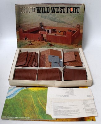 Lot 1263 - A Timpo Toys Wild West plastic fort kit housed...