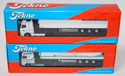 Lot 2689 - A Tekno 1/50 scale road transporter diecast...