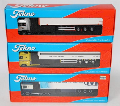 Lot 2696 - A Tekno 1/50 scale road transport diecast...