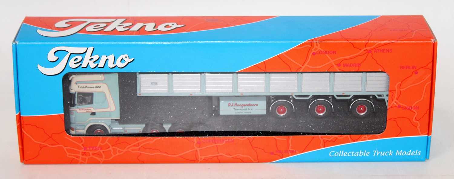 Lot 2716 - A Tekno 1/50 scale Hoogendoorn Scania