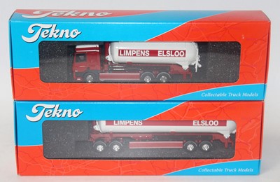 Lot 2733 - A Tekno 1/50 scale road transport diecast...