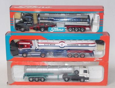 Lot 2735 - A Tekno 1/50 scale road haulage diecast group...